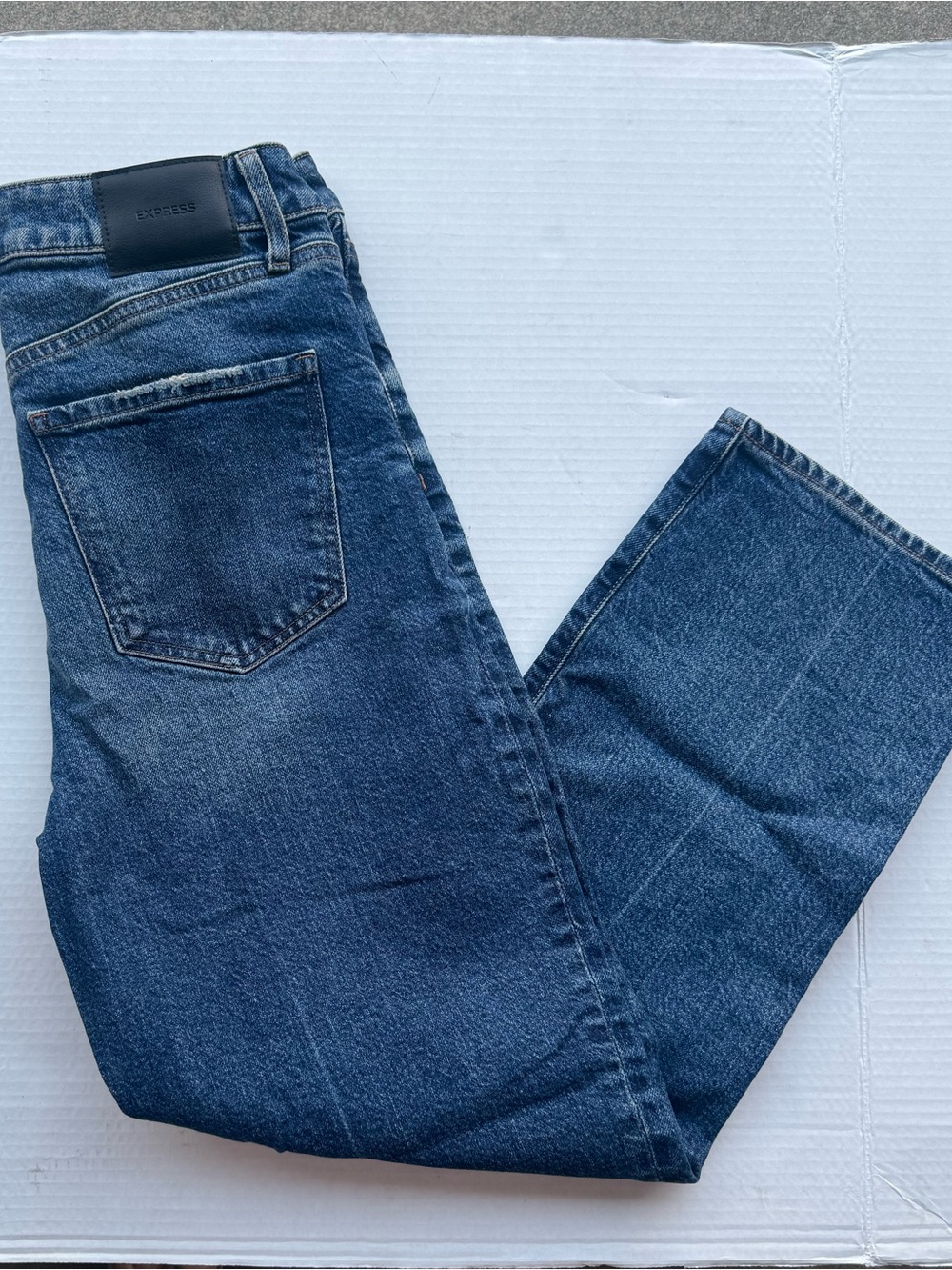 Express woman’s Indigo Straight-ankle Jeans